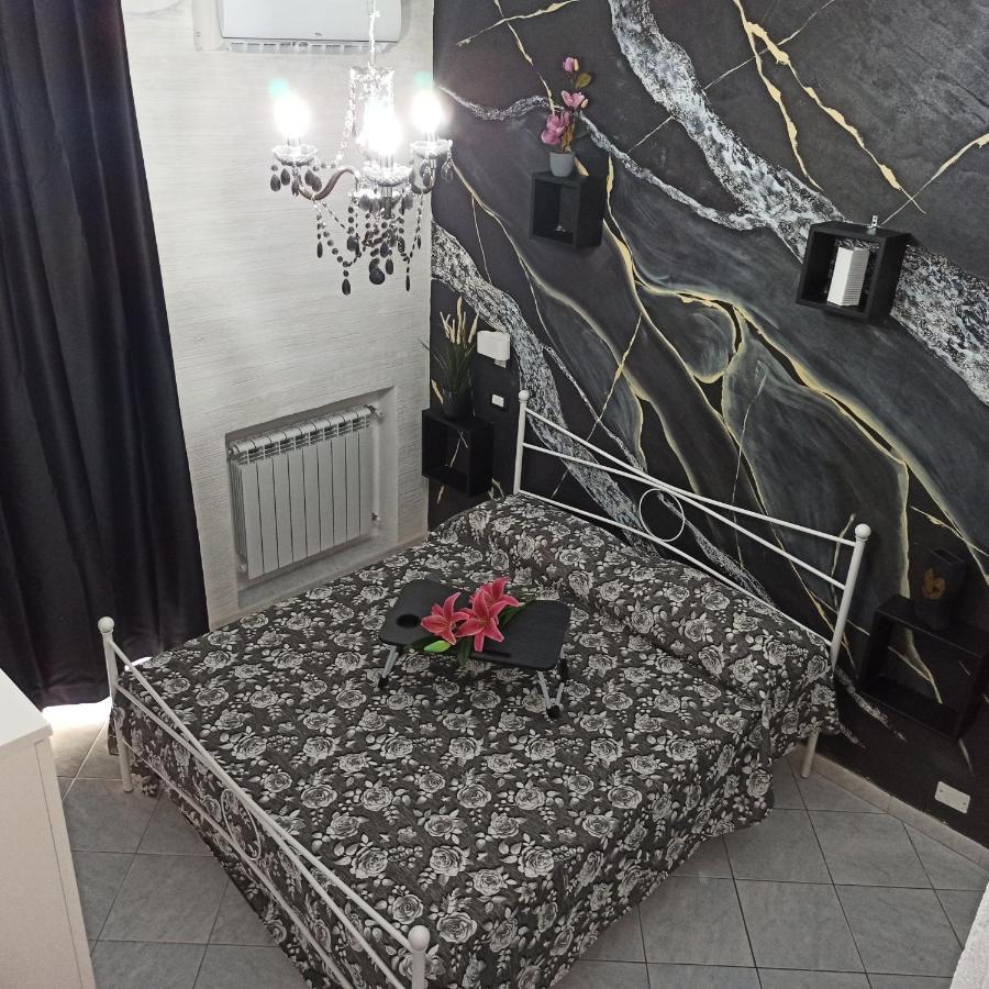 In The Center Rooms Napoli Dış mekan fotoğraf