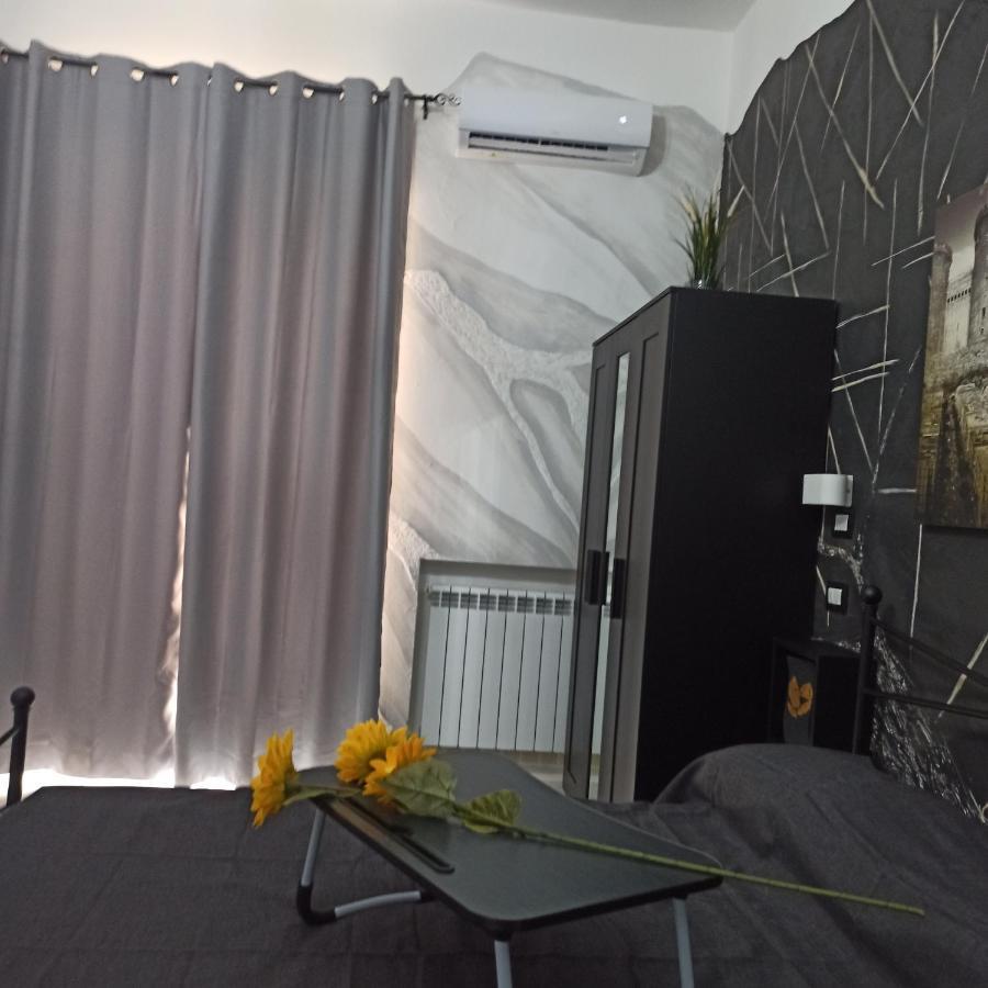 In The Center Rooms Napoli Dış mekan fotoğraf